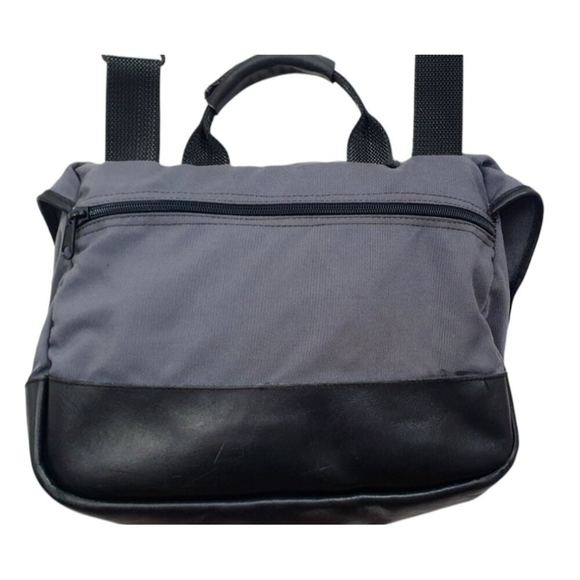 Vintage LL Bean Blue Leather Canvas Fishing Messenger Buckle Bag Leather Tag - Picture 5 of 16